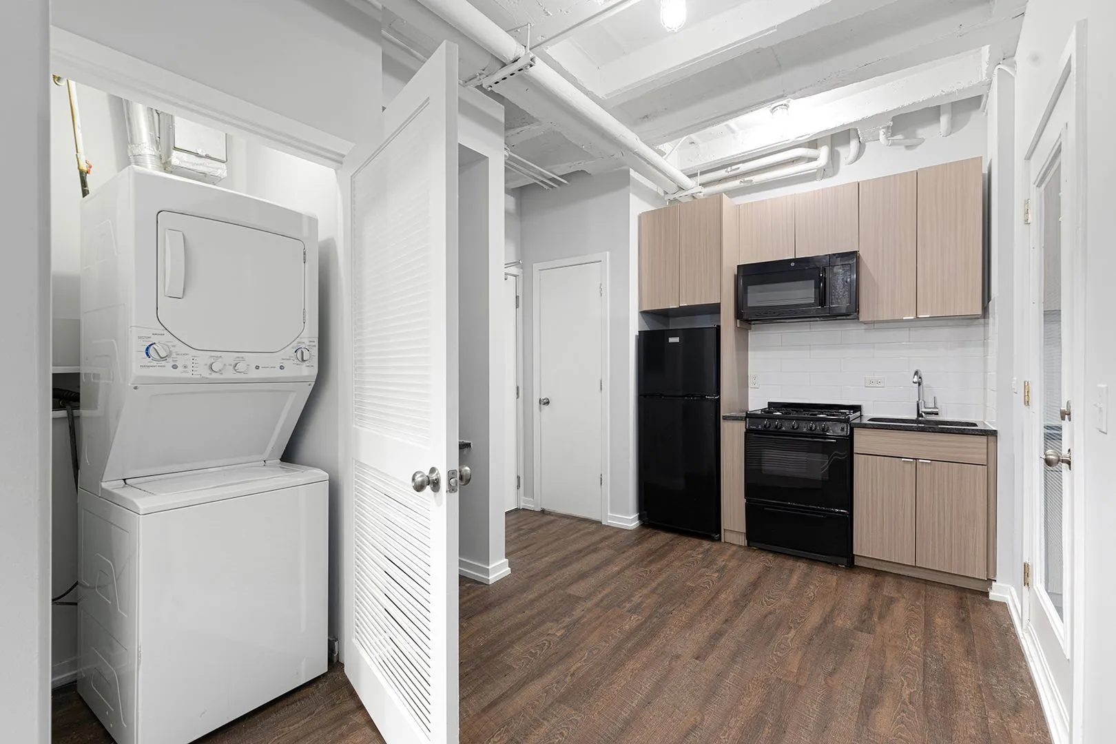 5718 N Winthrop Ave, ,  60660, USA 60660-unit#105-Chicago-IL