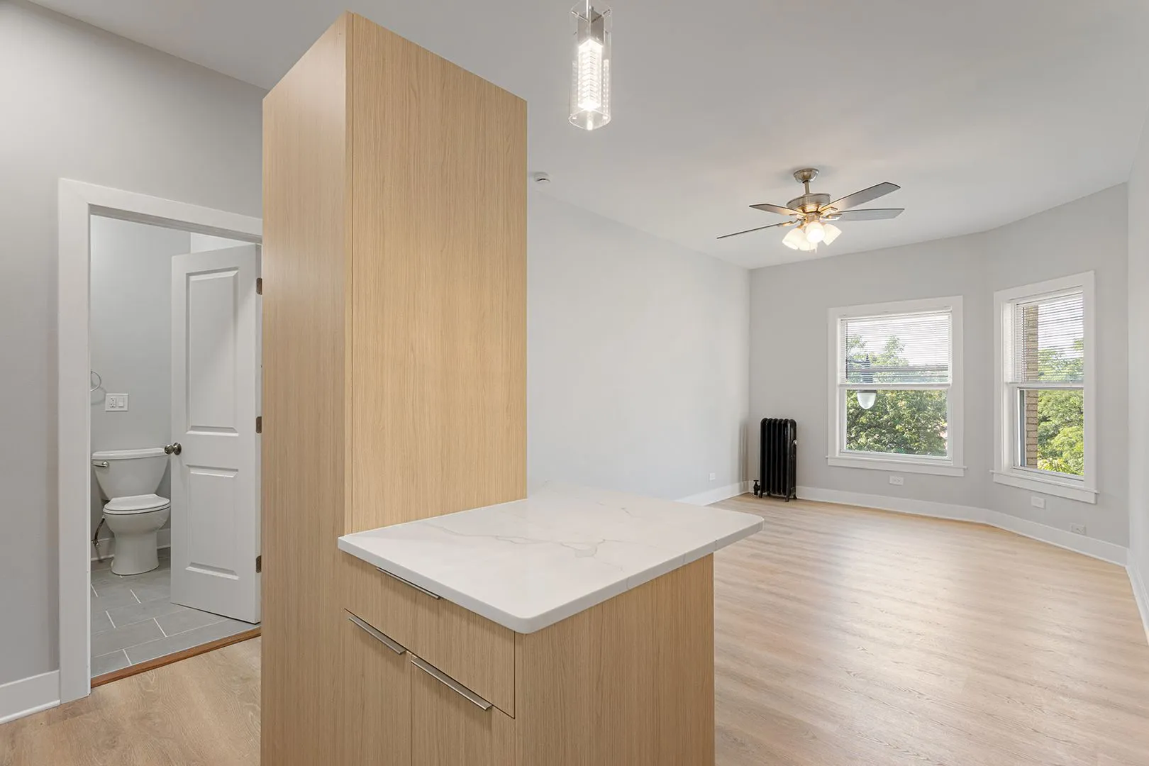 7600 N Sheridan Rd, ,  60626, USA 60626-unit#305-Chicago-IL