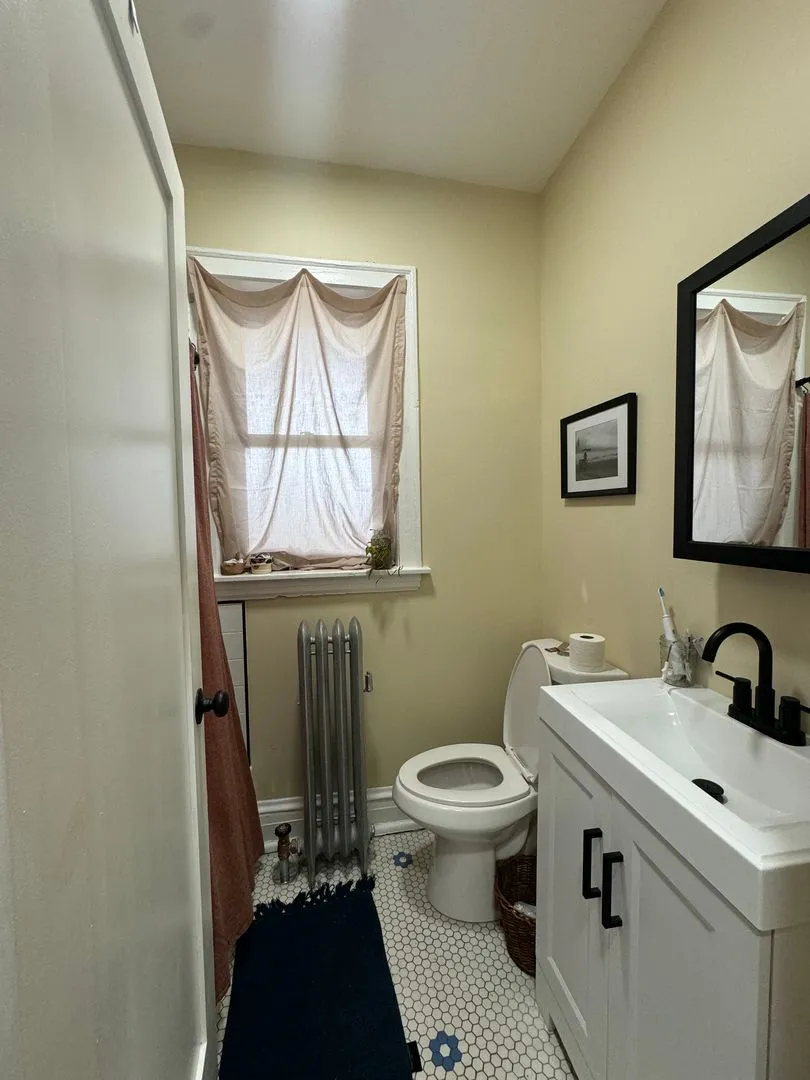 4051 W School St, ,  60641, USA 60641-unit#2W-Chicago-IL