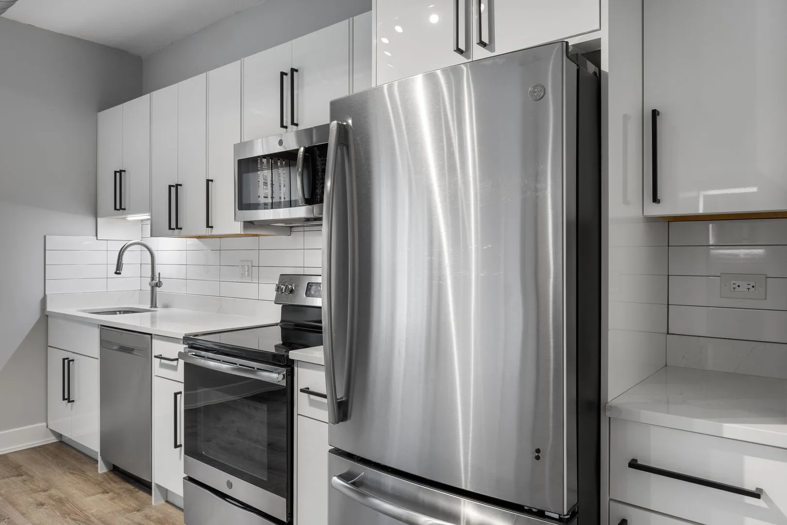 7645 N Sheridan Rd, ,  60626, USA 60626-unit#305-Chicago-IL