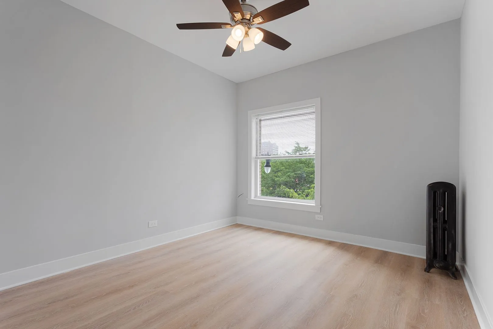 7600 N Sheridan Rd, ,  60626, USA 60626-unit#306-Chicago-IL