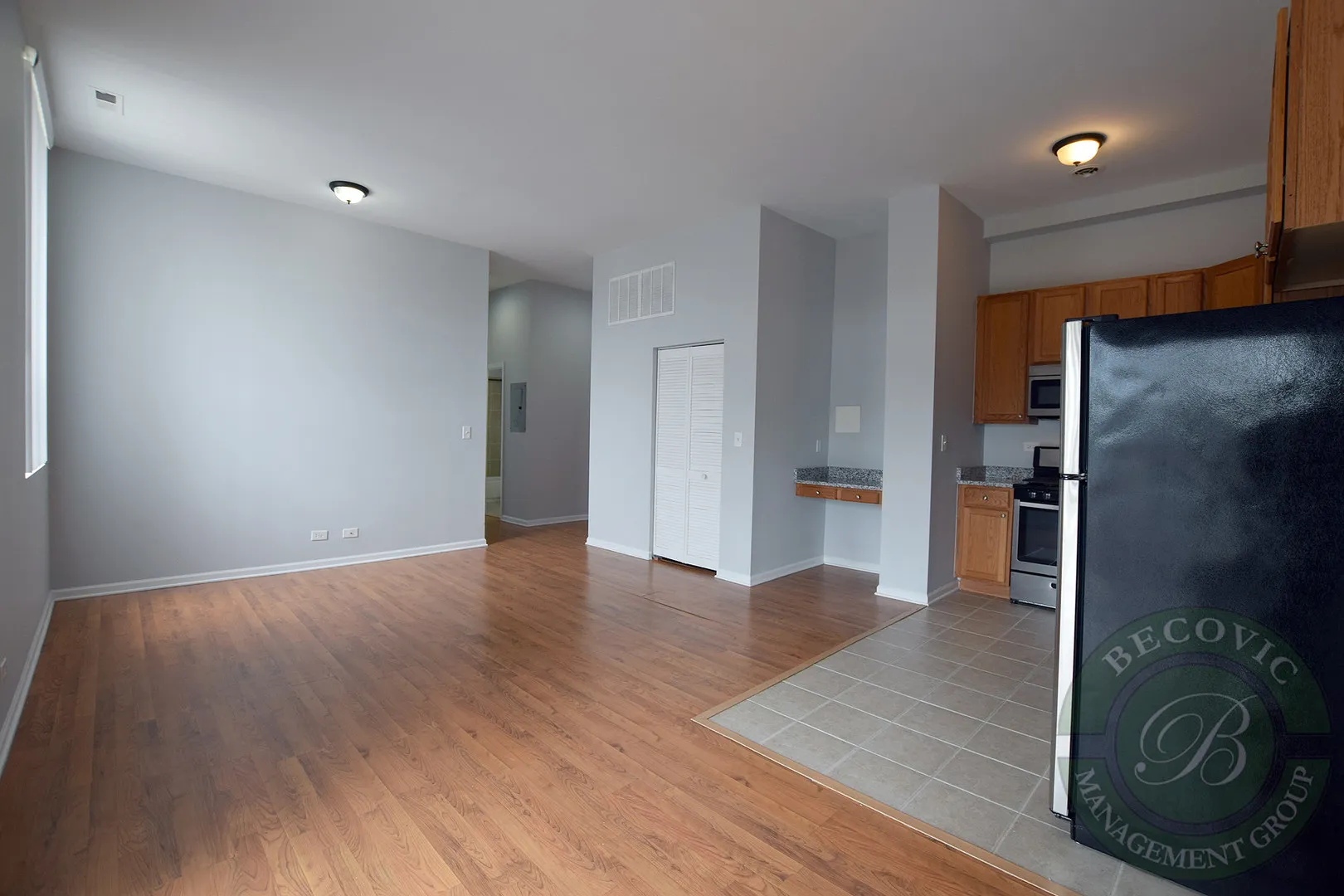 2451 W Howard St, , 60645, USA 60645-unit#207-Chicago-IL