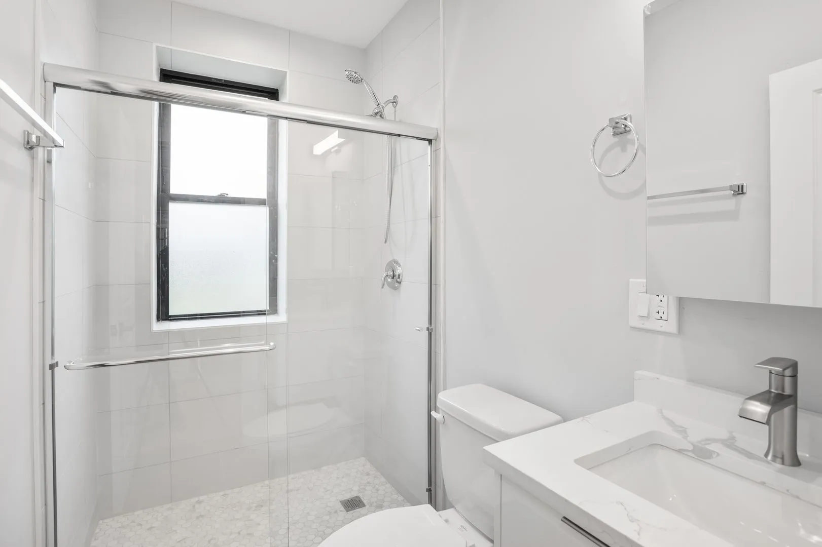 W Juneway Terrace, ,  60626, USA 60626-unit#2T-Chicago-IL