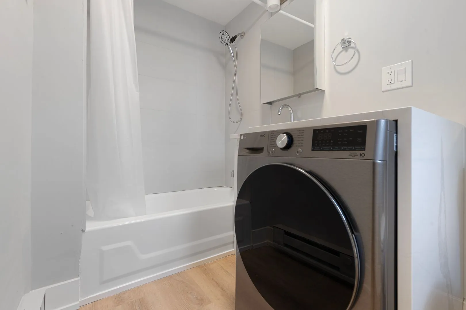 1634 W Howard St, , 60626, USA 60626-unit#301-Chicago-IL