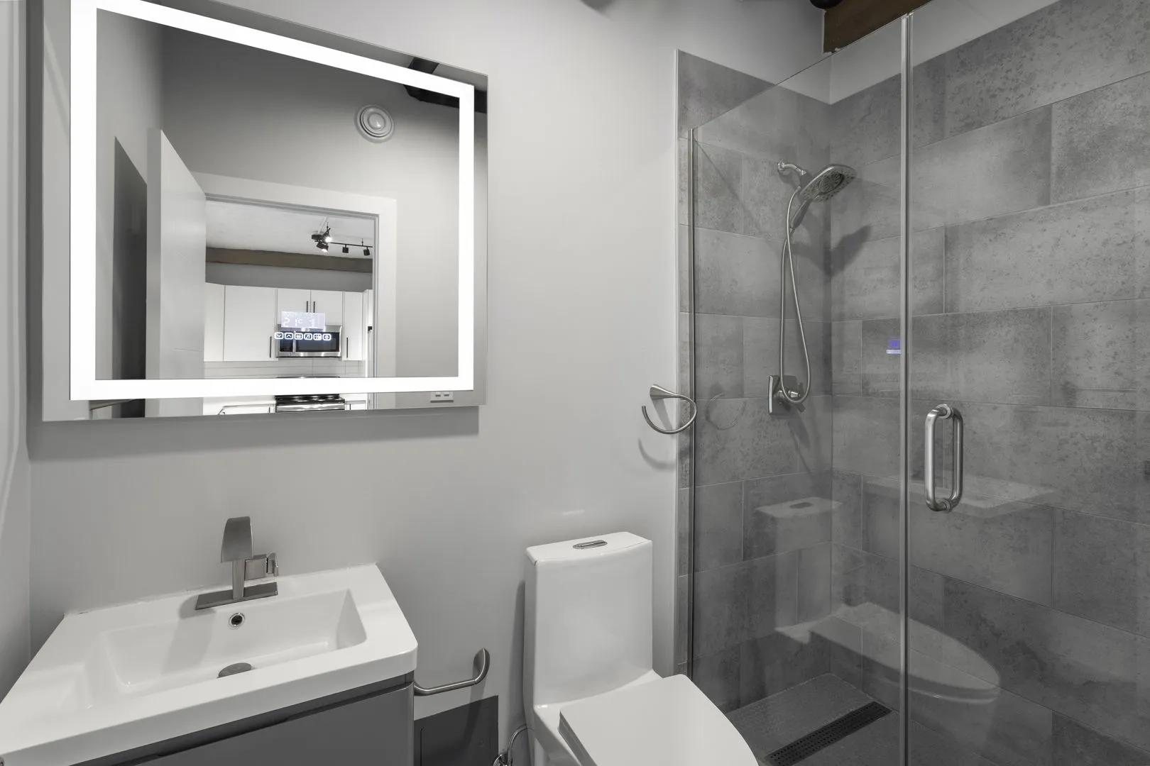 7645 N Sheridan Rd, ,  60626, USA 60626-unit#412-Chicago-IL