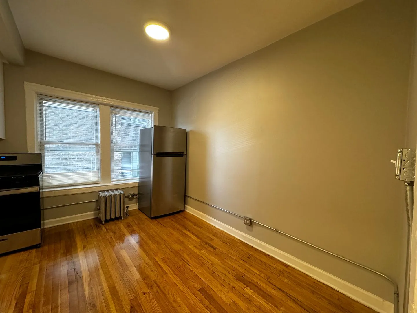 4906 N St Louis Ave, ,  60625, USA 60625-unit#2E-Chicago-IL