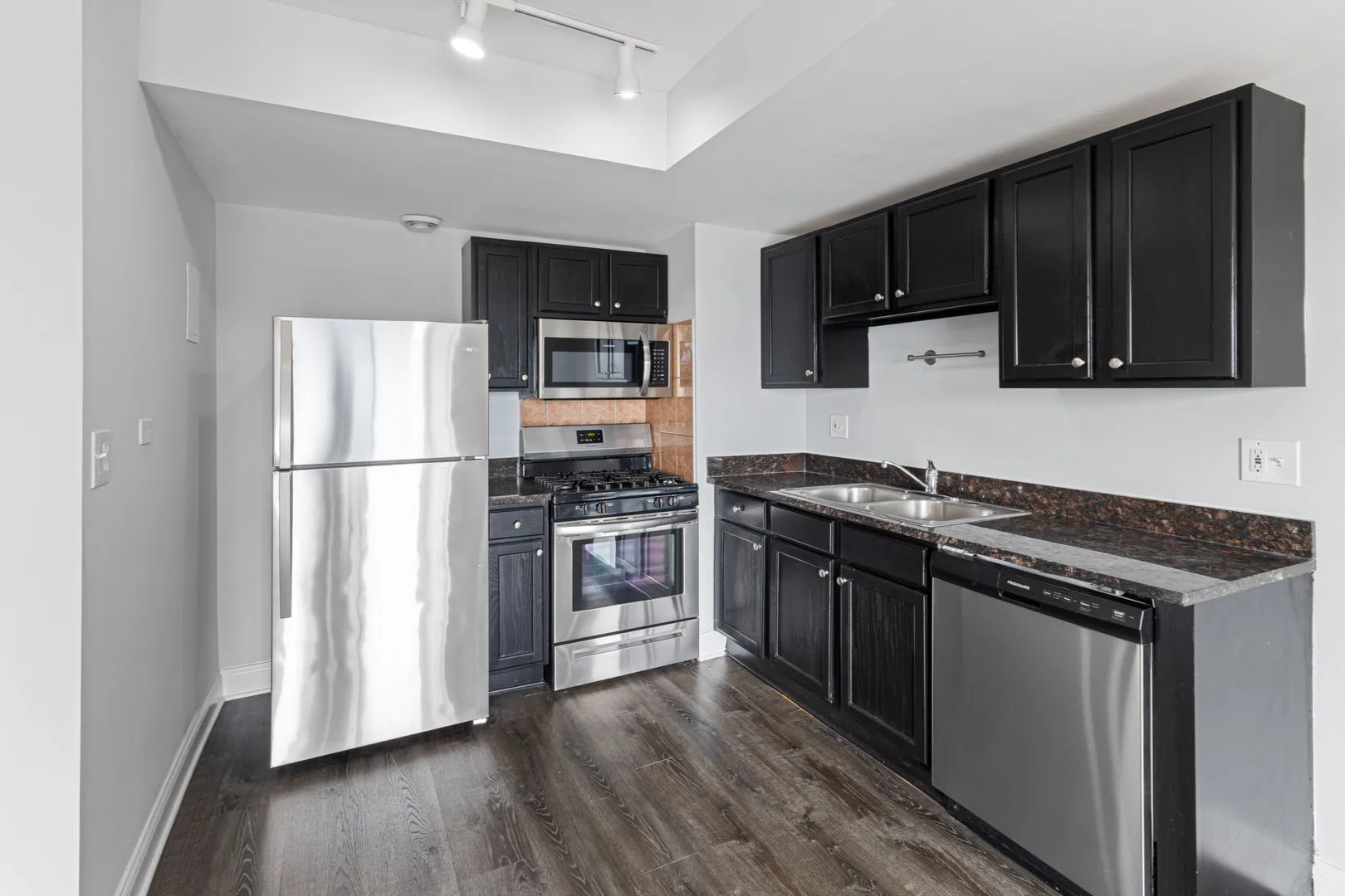 2451 W Howard St, , 60645, USA 60645-unit#510-Chicago-IL