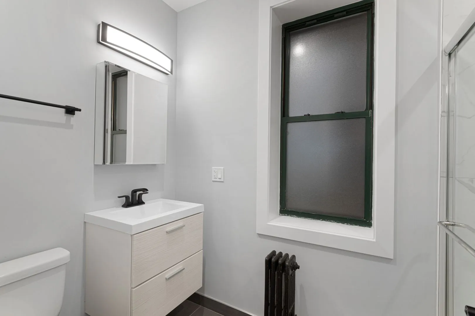7736 N Eastlake Terrace, ,  60626, USA 60626-unit#2W-Chicago-IL