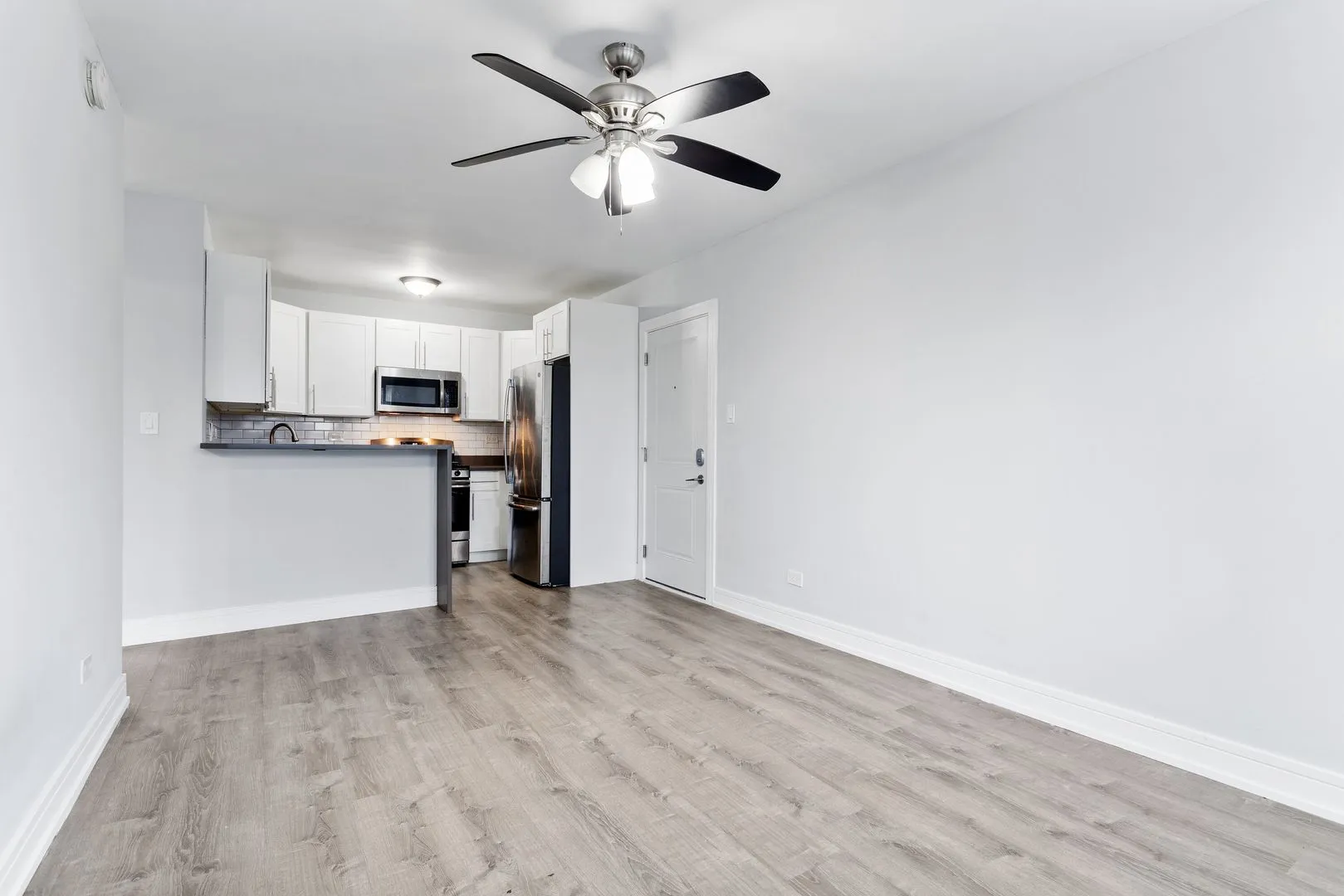 1521 W Sherwin Ave, ,  60626, USA 60626-unit#507-Chicago-IL