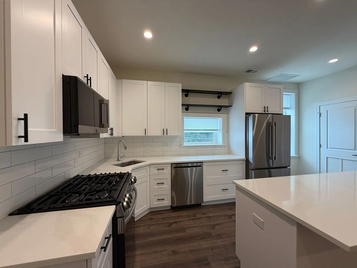 916 W Belmont Ave, , 60657, USA 60657-unit#2N-Chicago-IL