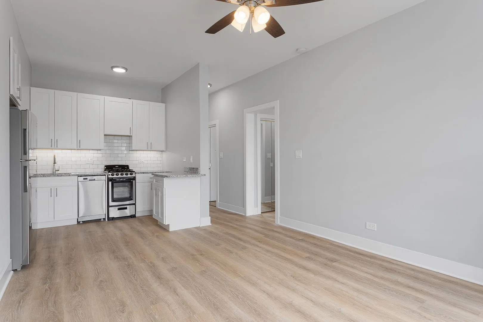 7600 N Sheridan Rd, , 60626, USA 60626-unit#306-Chicago-IL