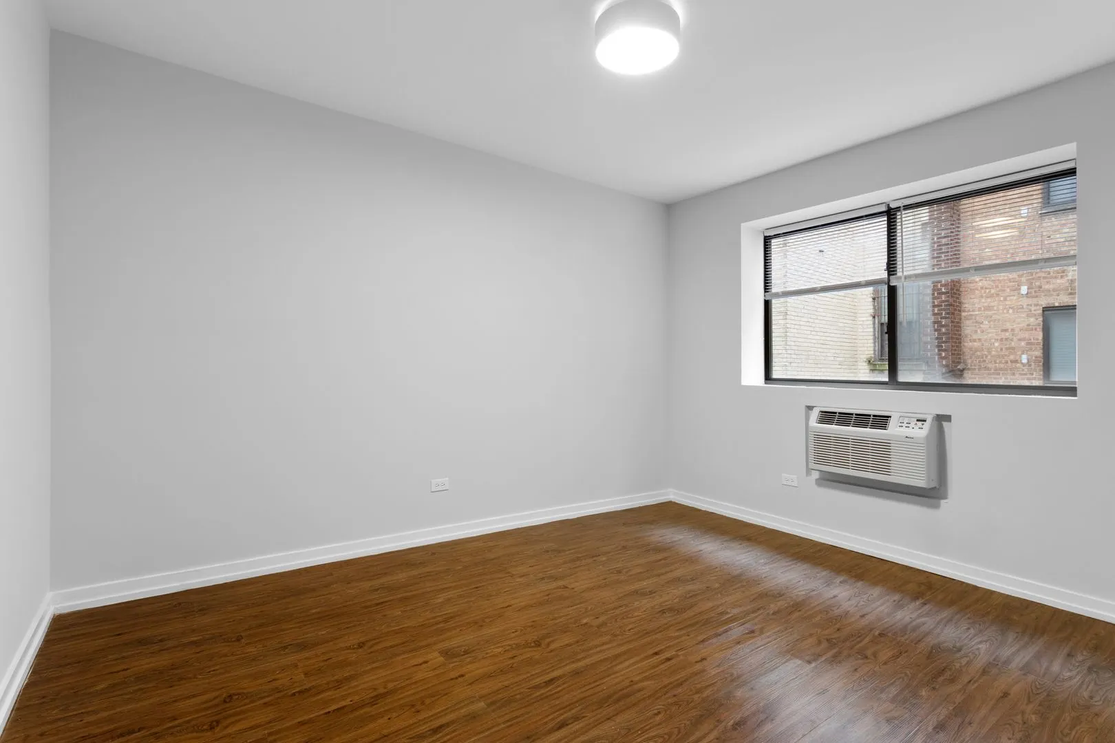 6134 N Kenmore Ave, ,  60660, USA 60660-unit#208-Chicago-IL