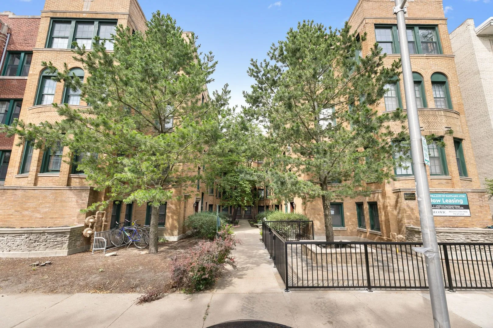 7736 N Eastlake Terrace, ,  60626, USA 60626-unit#2W-Chicago-IL