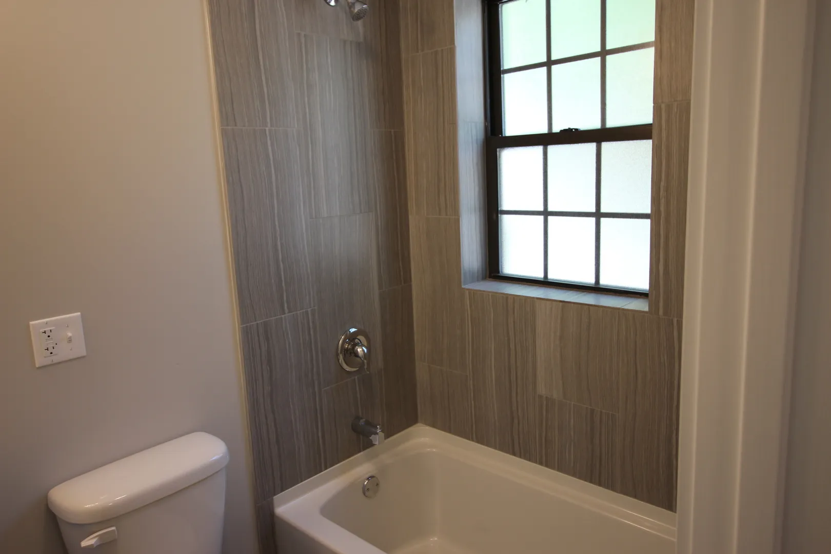 3104 W Sunnyside Ave, , 60625, USA 60625-unit#3F-Chicago-IL