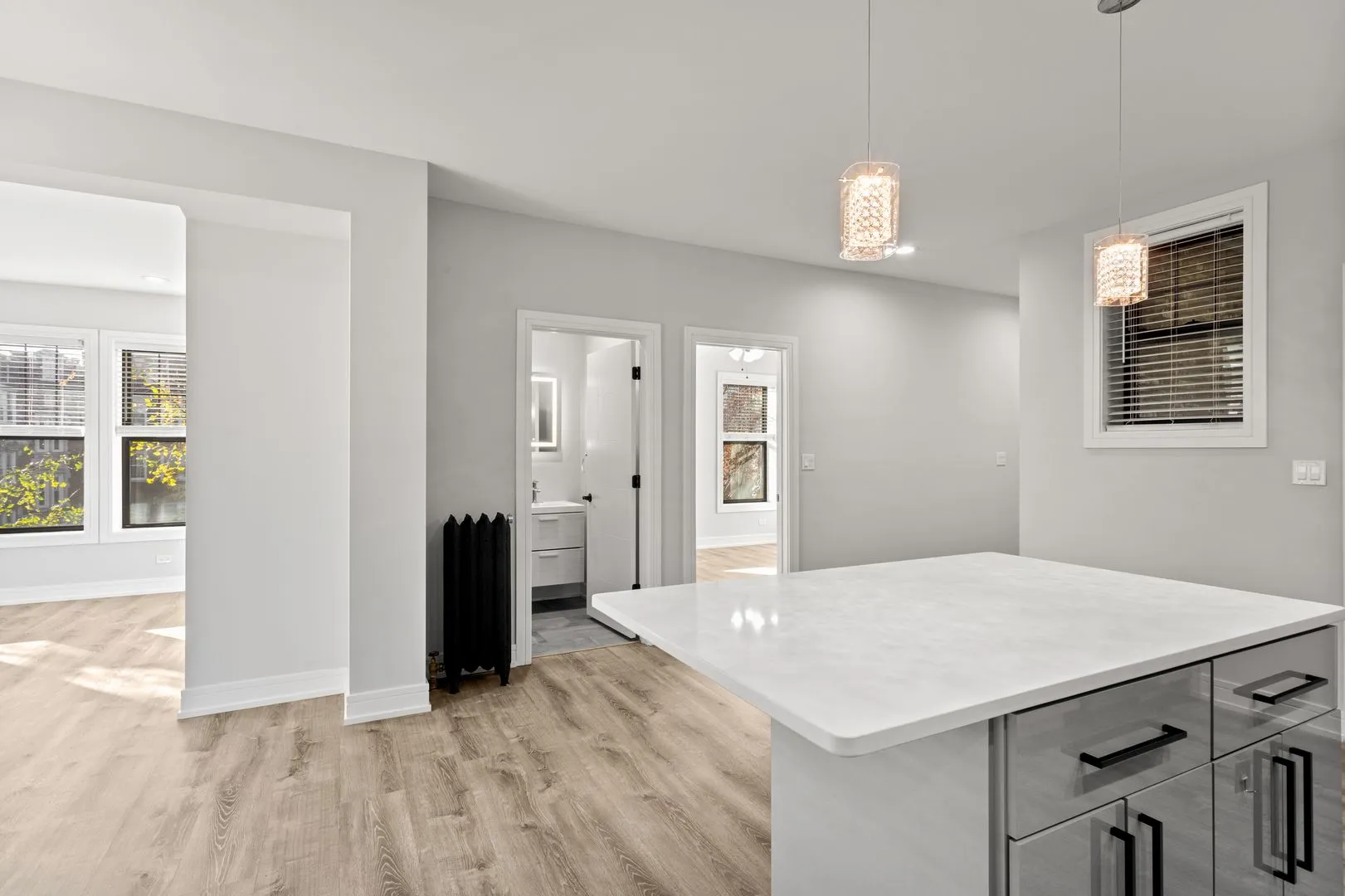 1062 W Glenlake Ave 2nd floor, , 60660, USA 60660-Chicago-IL