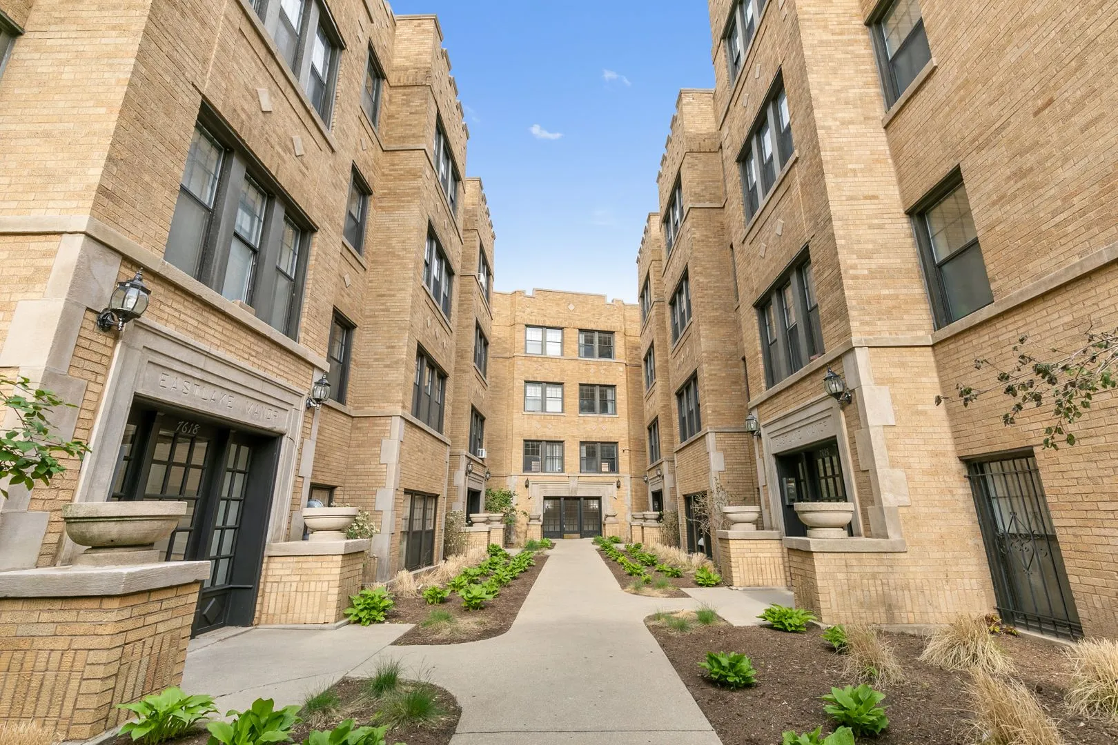 7620 N Eastlake Terrace, , 60626, USA 60626-unit#1W-Chicago-IL
