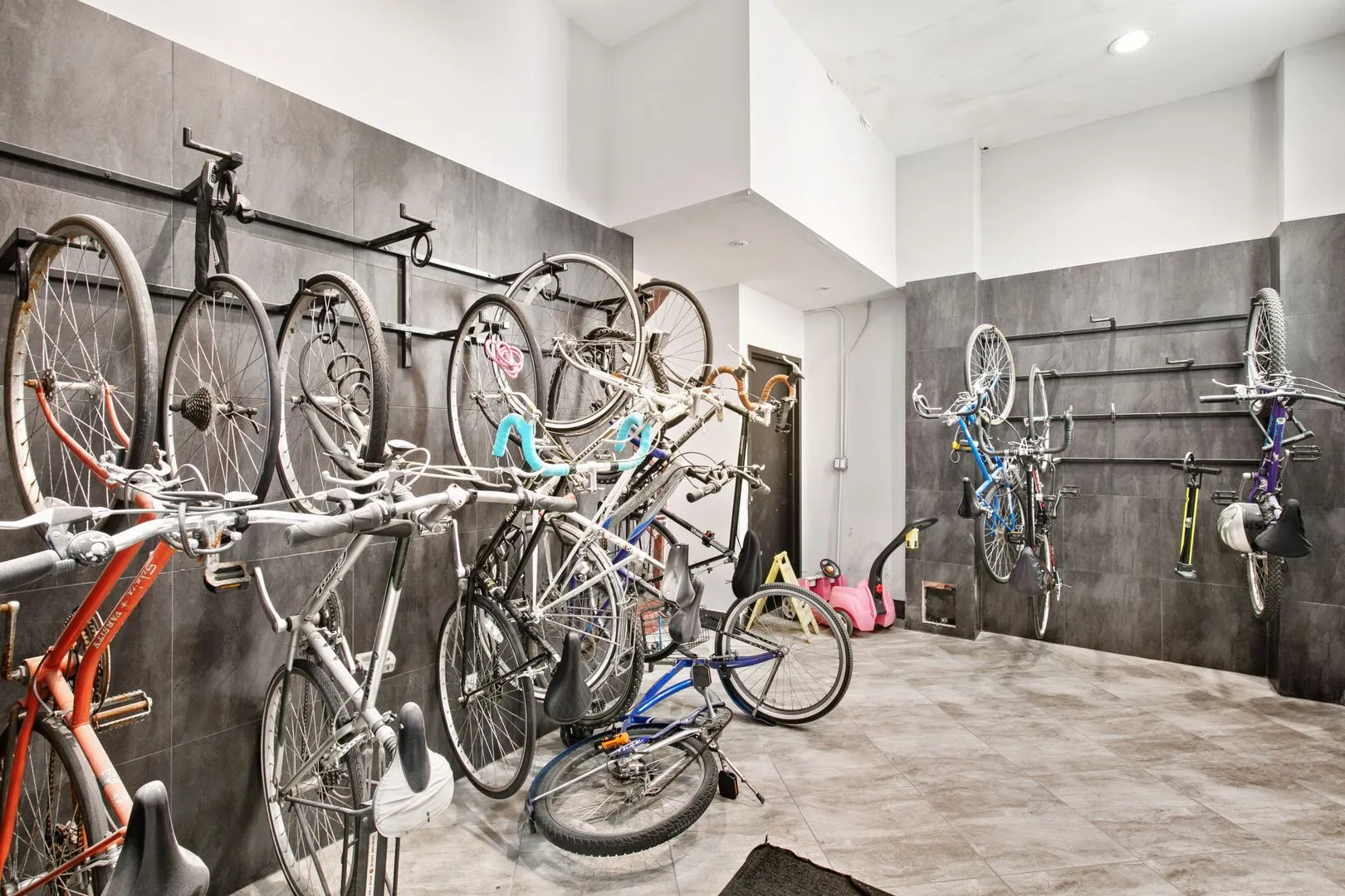 4520 N Clarendon Ave, ,  60640, USA 60640-unit#403-Chicago-IL
