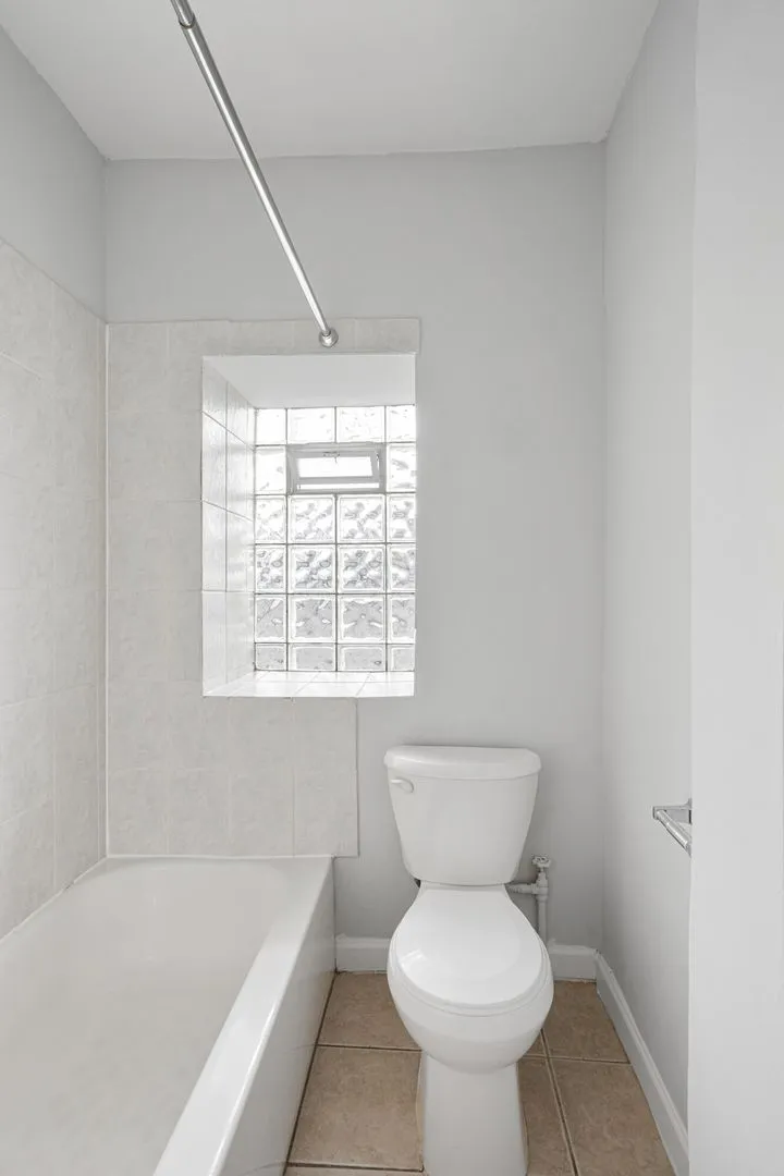 4555 Malden St, ,  60640, USA 60640-unit#212-Chicago-IL