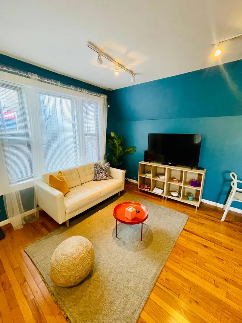 1742 W Division St, ,  60622, USA 60622-unit#1742-COACH-Chicago-IL