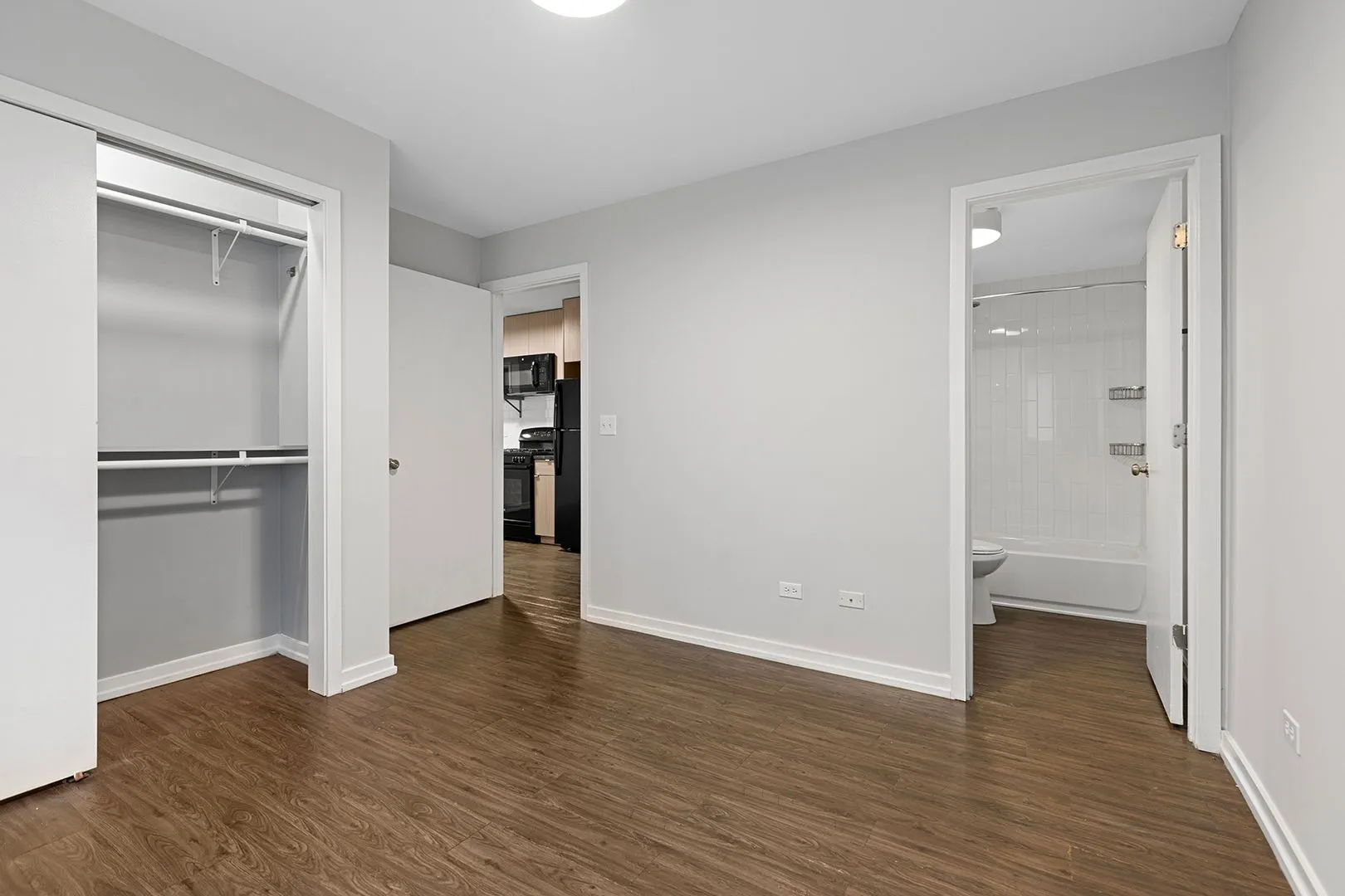 6134 N Kenmore Ave, ,  60660, USA 60660-unit#202-Chicago-IL