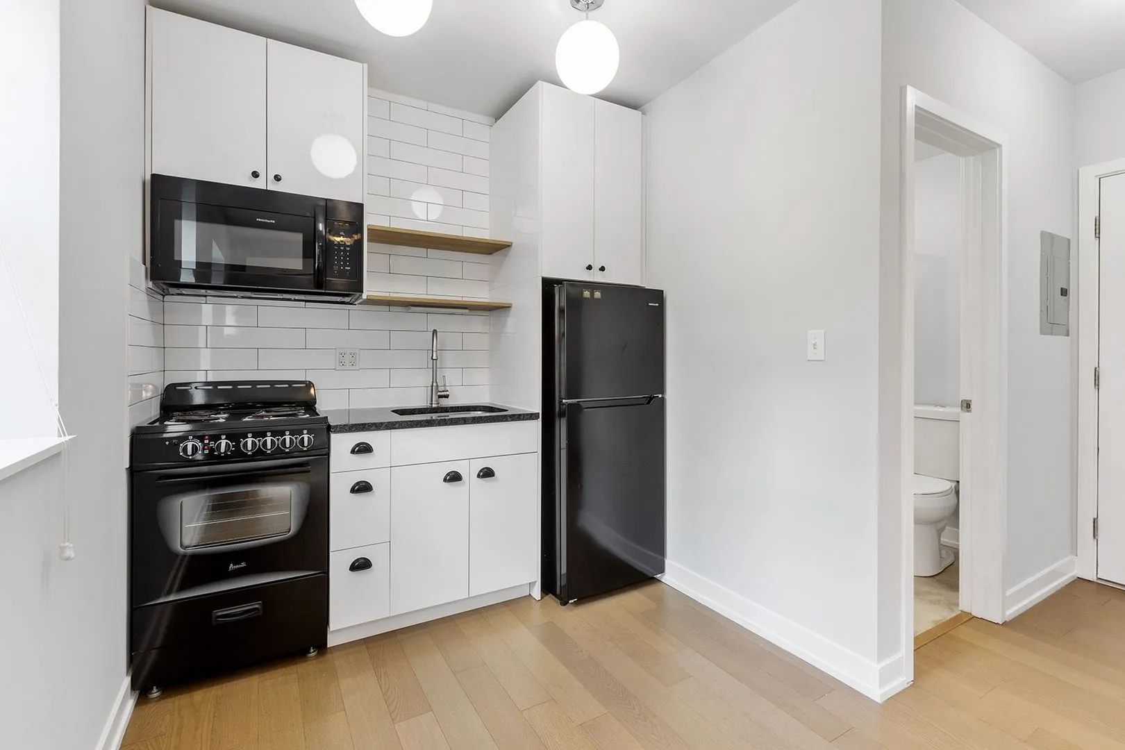 6019 N Winthrop Ave, , 60660, USA 60660-unit#306-Chicago-IL