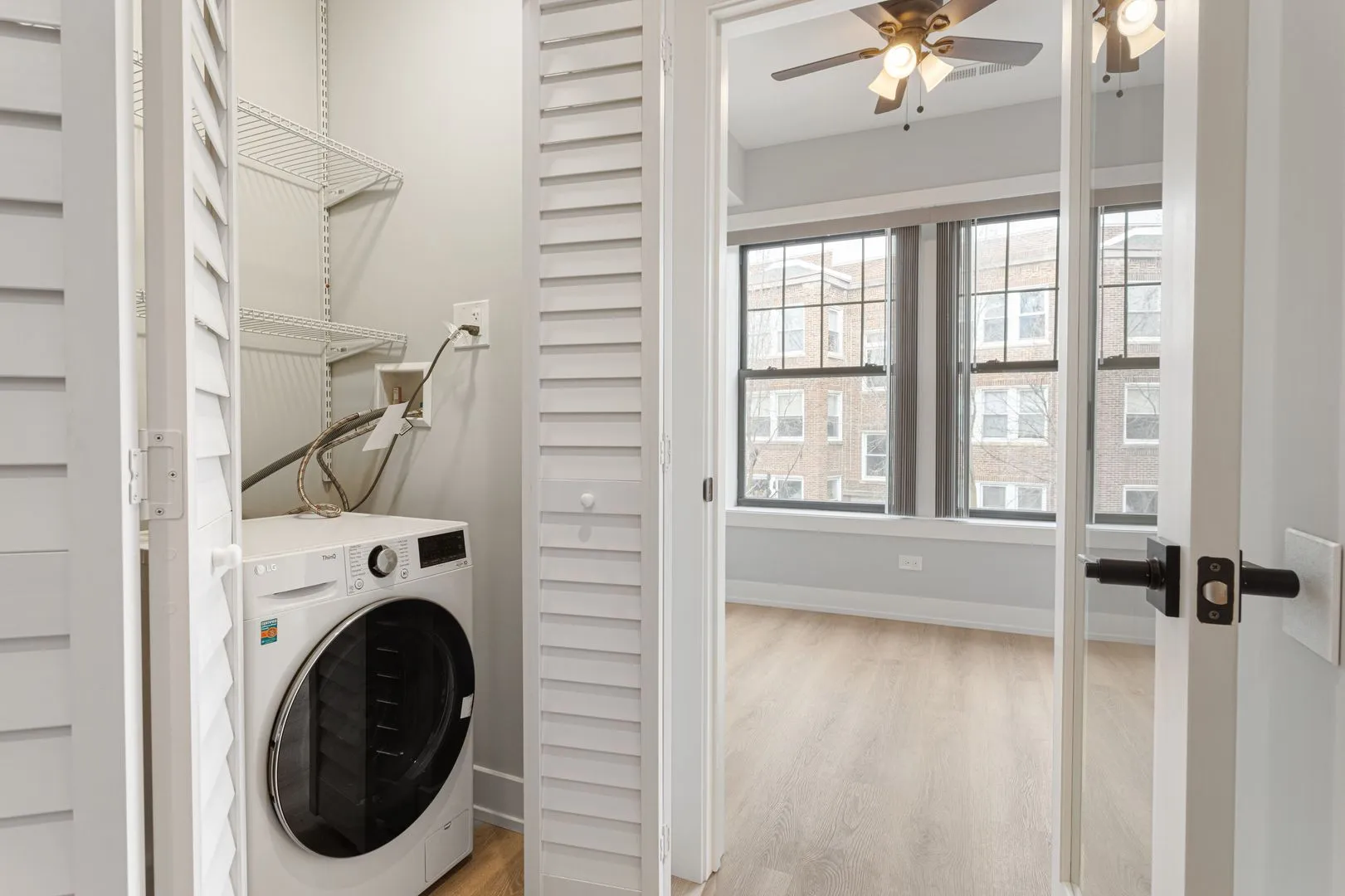 7663 N Rogers Ave, , 60626, USA 60626-unit#3-Chicago-IL