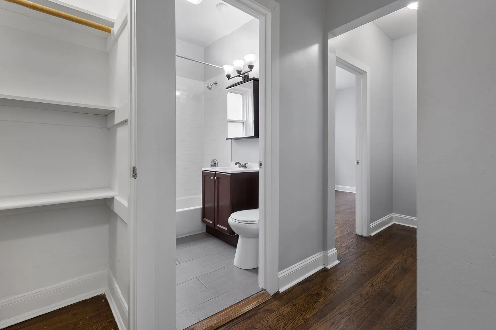 1114 W Glenlake Ave, , 60660, USA 60660-unit#1ST FLOOR-Chicago-IL