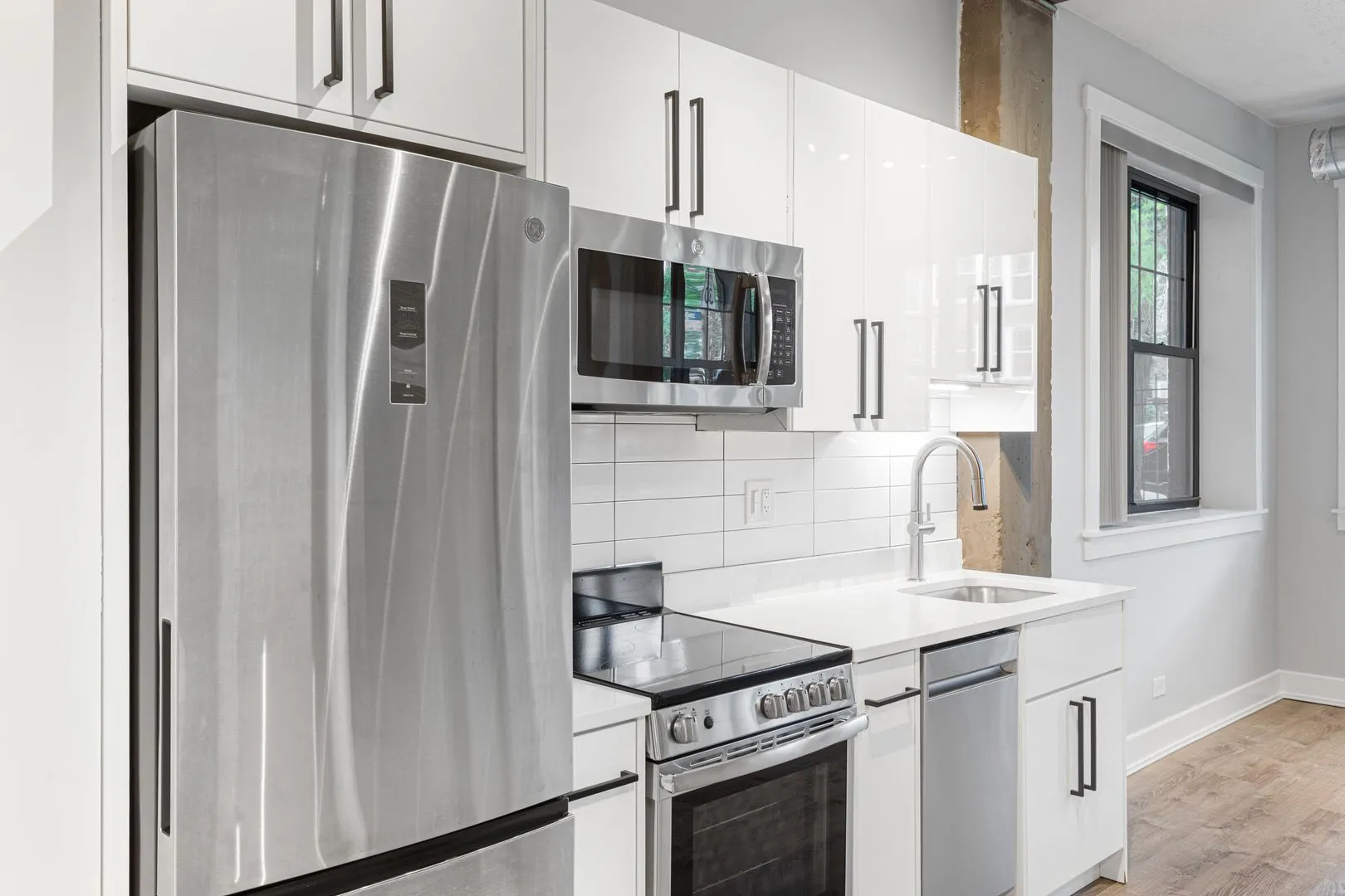 7645 N Sheridan Rd, ,  60626, USA 60626-unit#102-Chicago-IL
