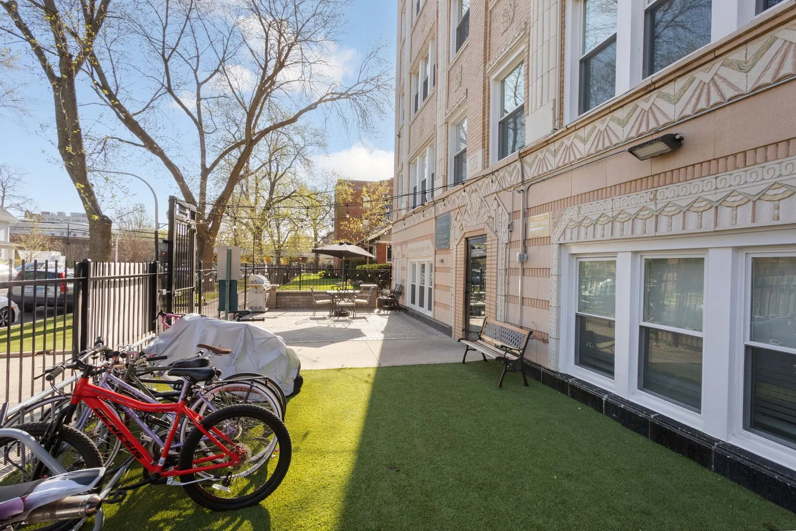 1521 W Sherwin Ave, , 60626, USA 60626-unit#410-Chicago-IL