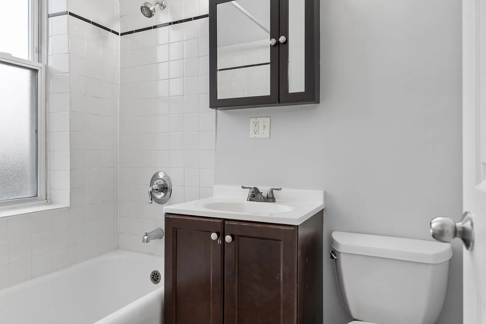 5860 N Kenmore Ave, ,  60660, USA 60660-unit#412-Chicago-IL