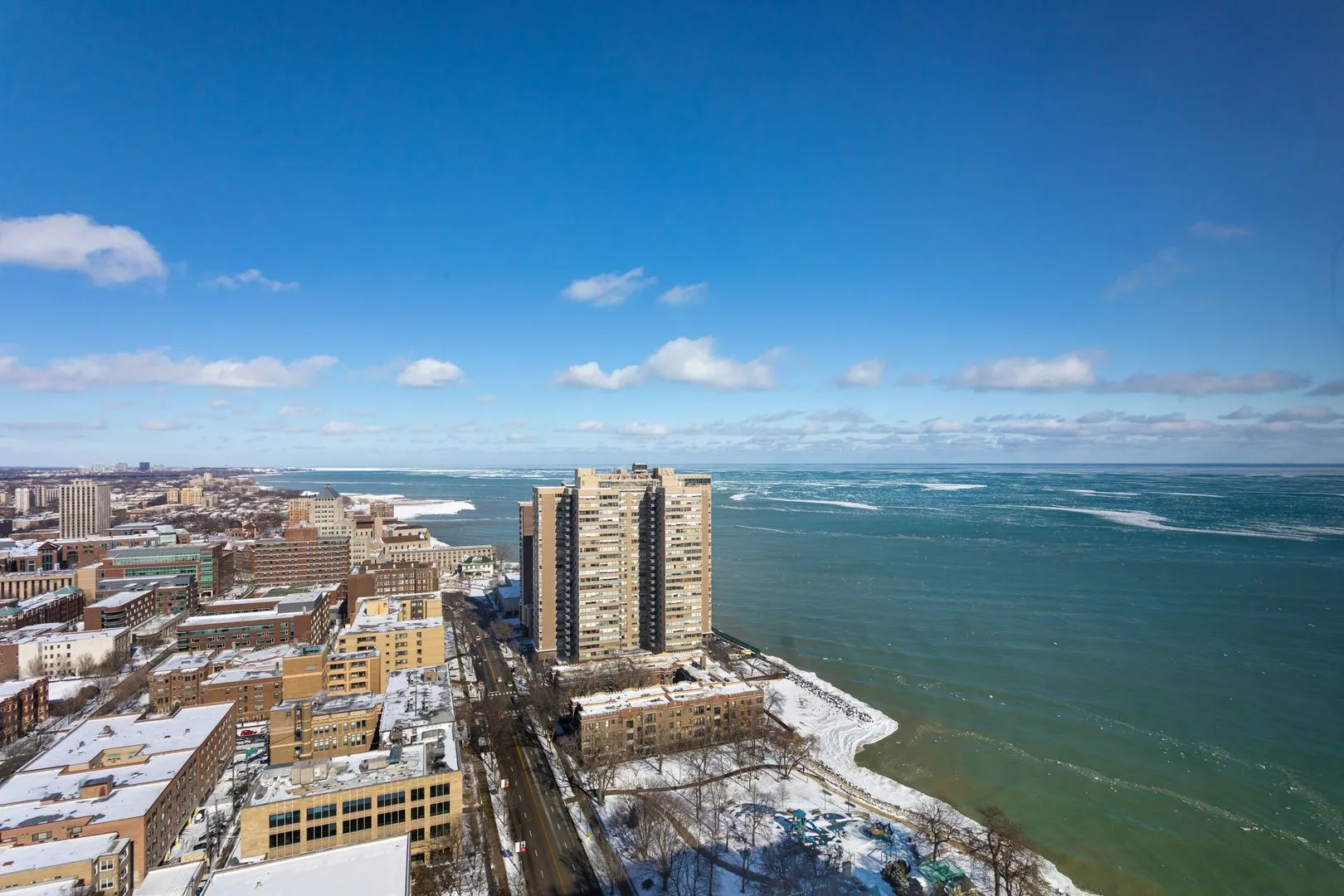 6166 N Sheridan Rd, , 60660, USA 60660-unit#28E-Chicago-IL
