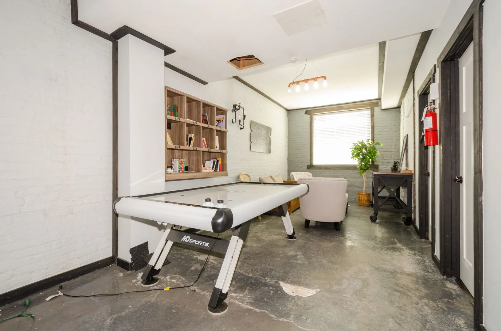 1104 W Glenlake Ave, , 60660, USA 60660-unit#1ST FLOOR-Chicago-IL