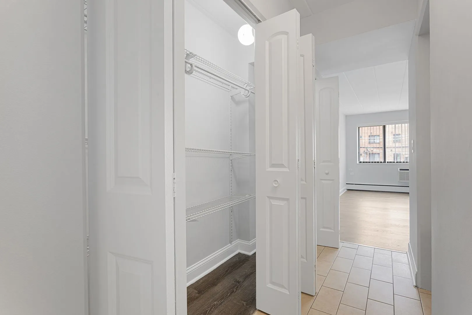 6012 N Kenmore Ave, , 60660, USA 60660-unit#2E-Chicago-IL