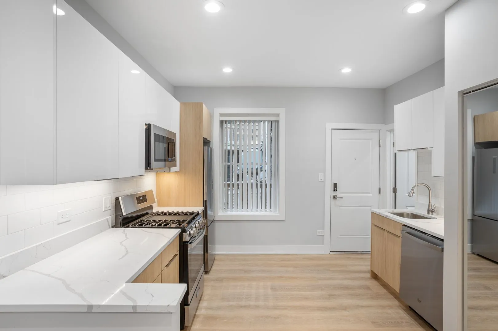7419 N Clark St, ,  60626, USA 60626-unit#1-Chicago-IL