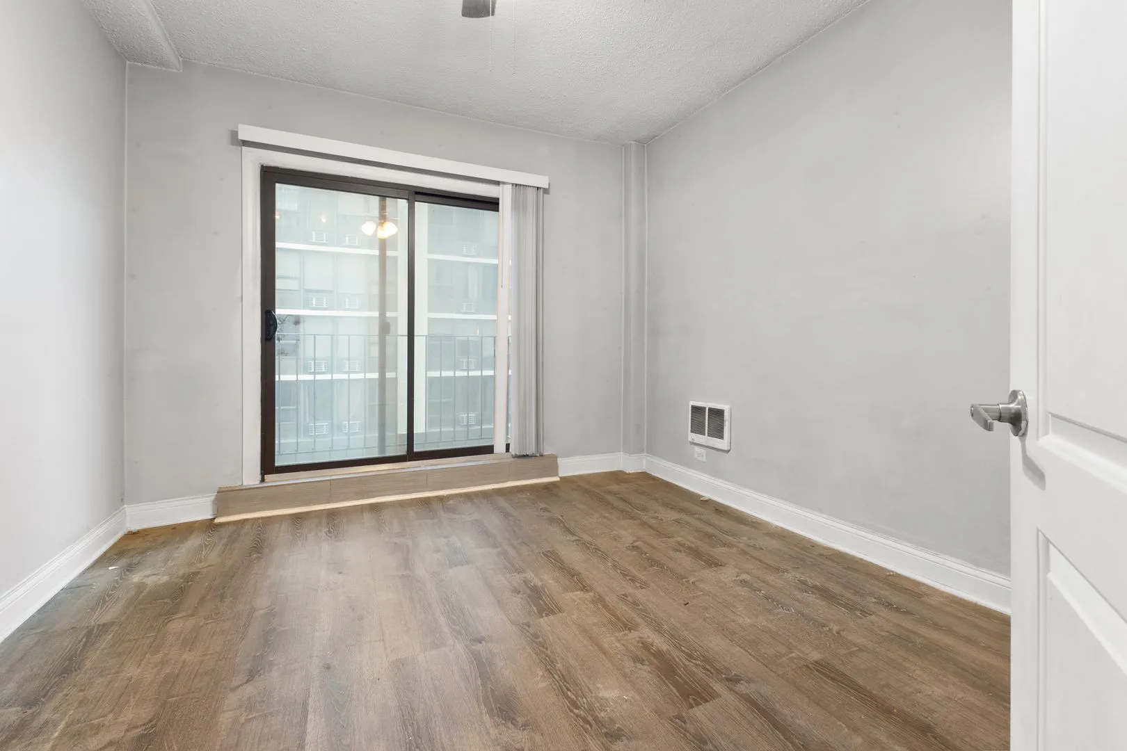 4520 N Clarendon Ave, ,  60613, USA 60640-unit#305-Chicago-IL