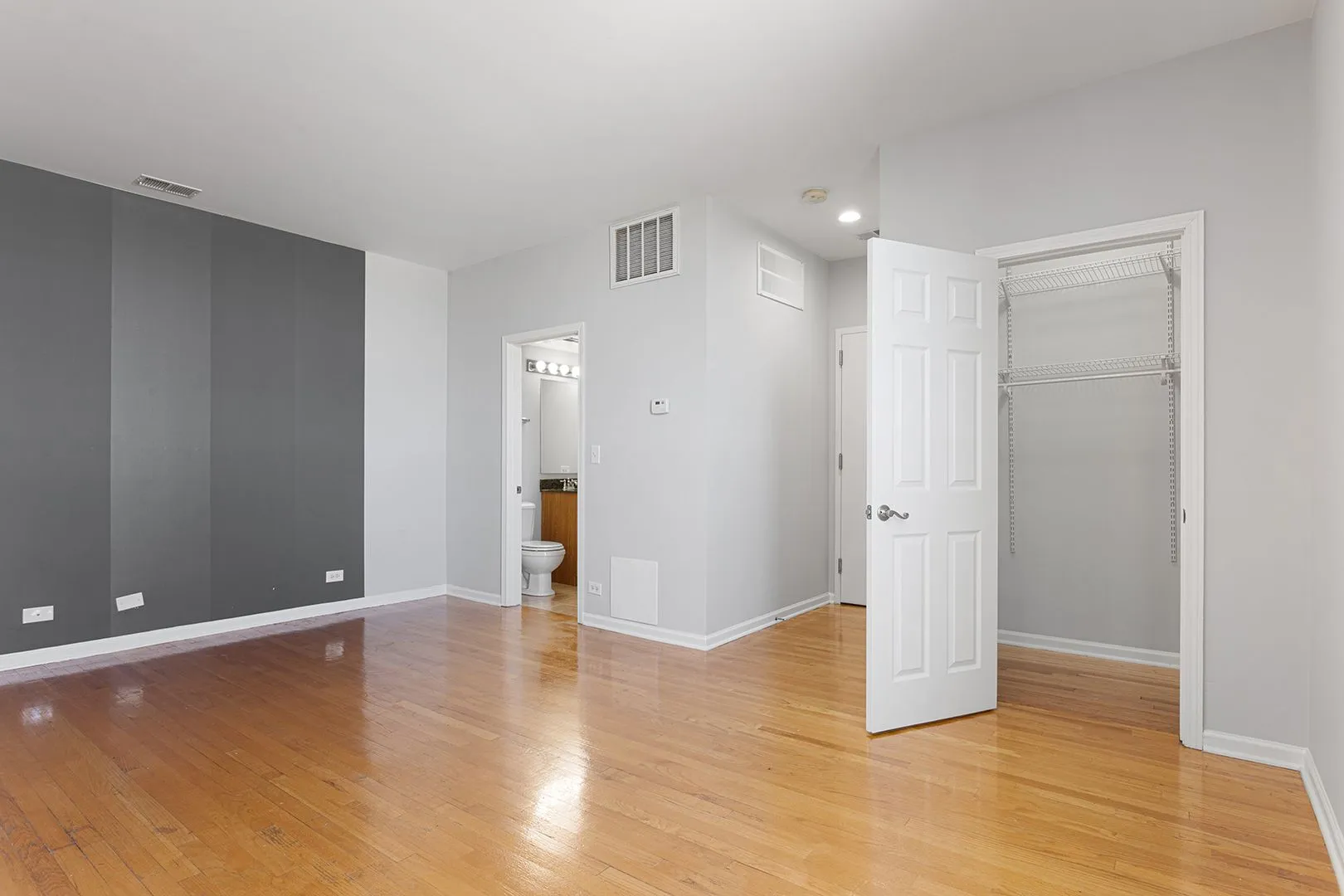 2451 W Howard St, ,  60645, USA 60645-unit#605-Chicago-IL