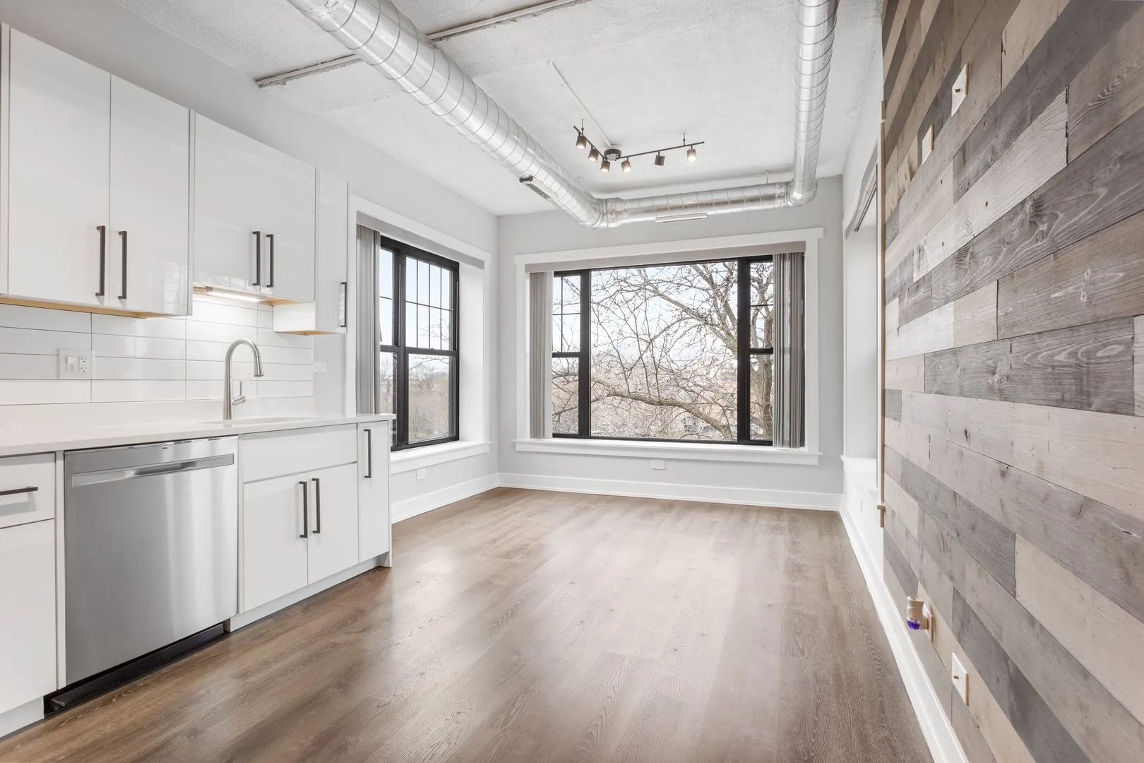 7645 N Sheridan Rd, , 60626, USA 60626-unit#316-Chicago-IL