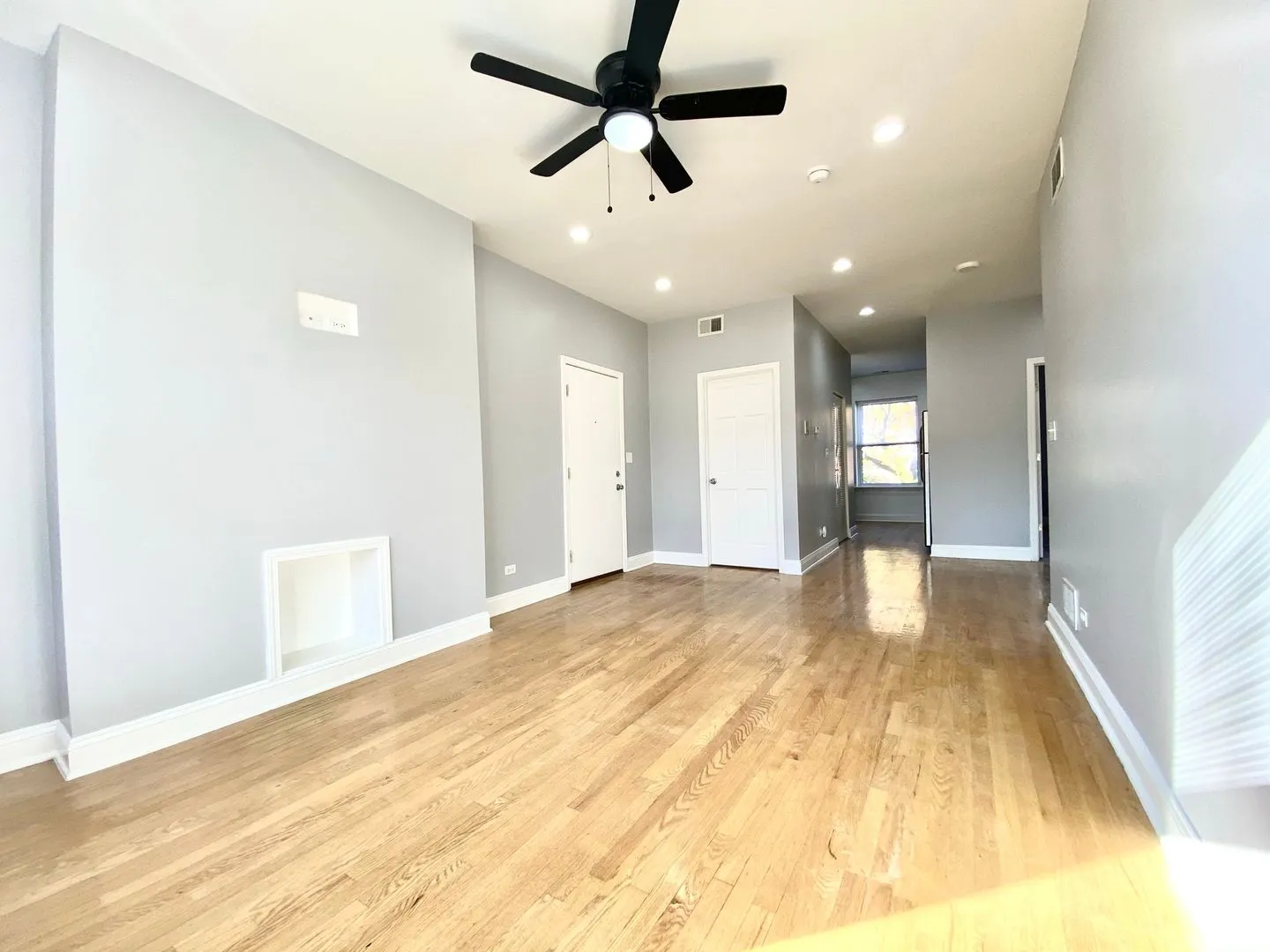 1010 W Sunnyside Ave, , 60640, USA 60640-unit#3RD FLOOR-Chicago-IL