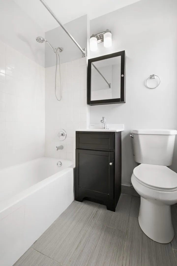 4520 N Clarendon Ave, ,  60640, USA 60640-unit#408-Chicago-IL