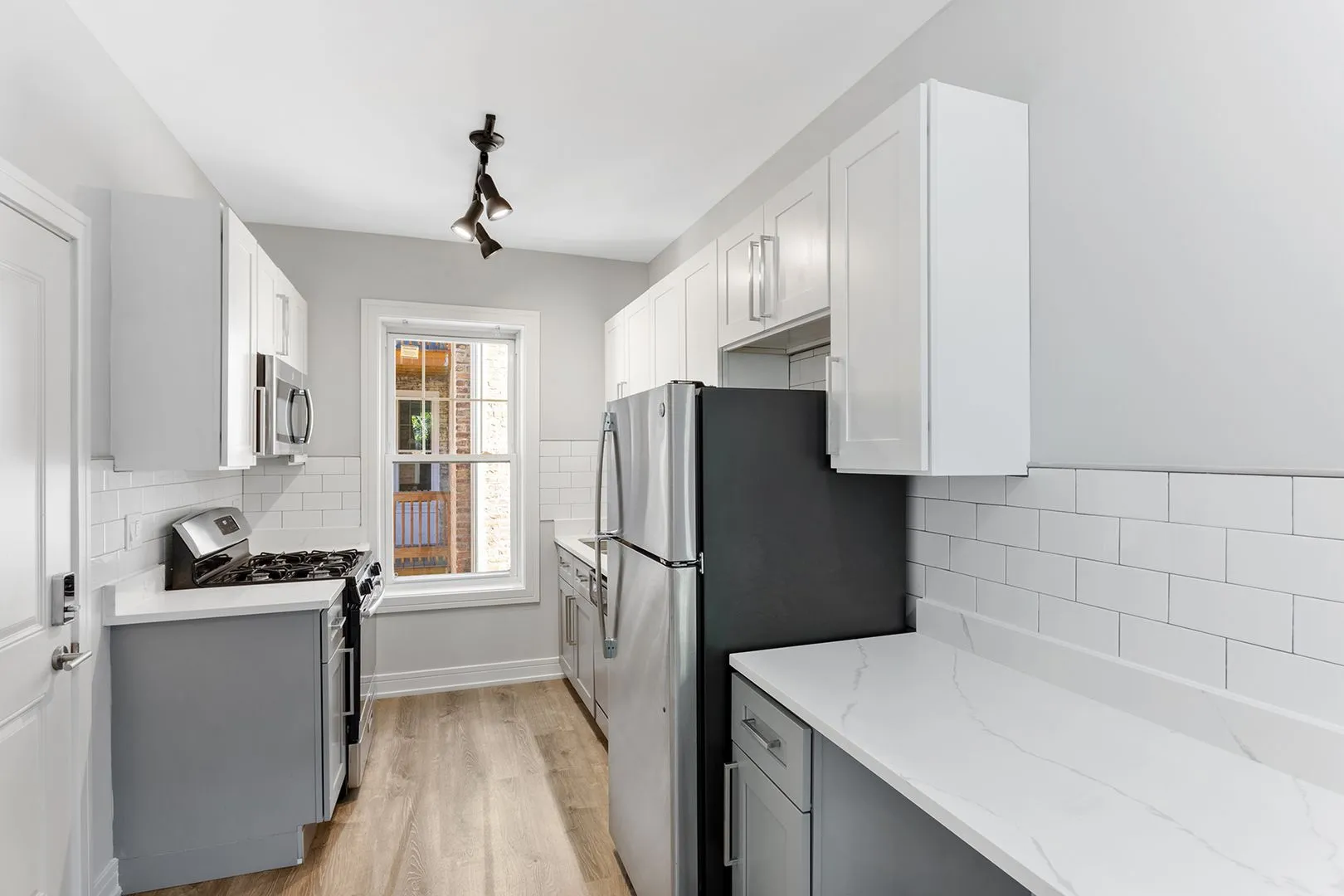 1904 W Morse Ave, ,  60626, USA 60626-unit#2-Chicago-IL