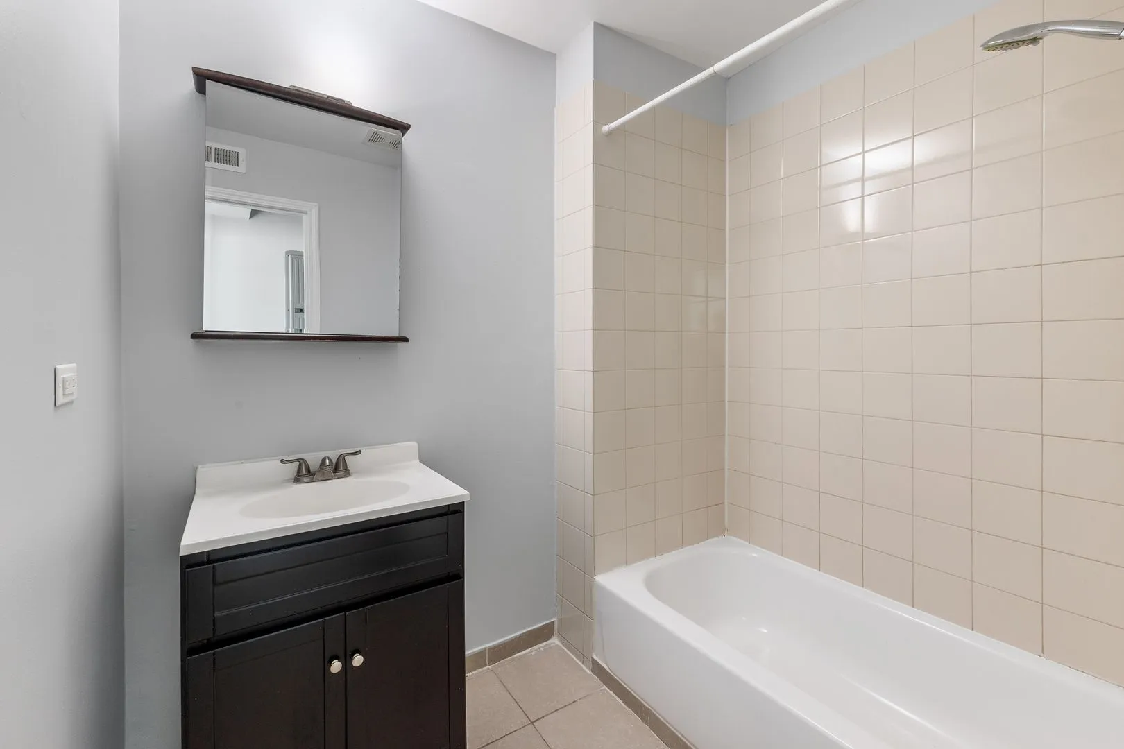 1460 W Fargo Ave, ,  60626, USA 60626-unit#110-Chicago-IL