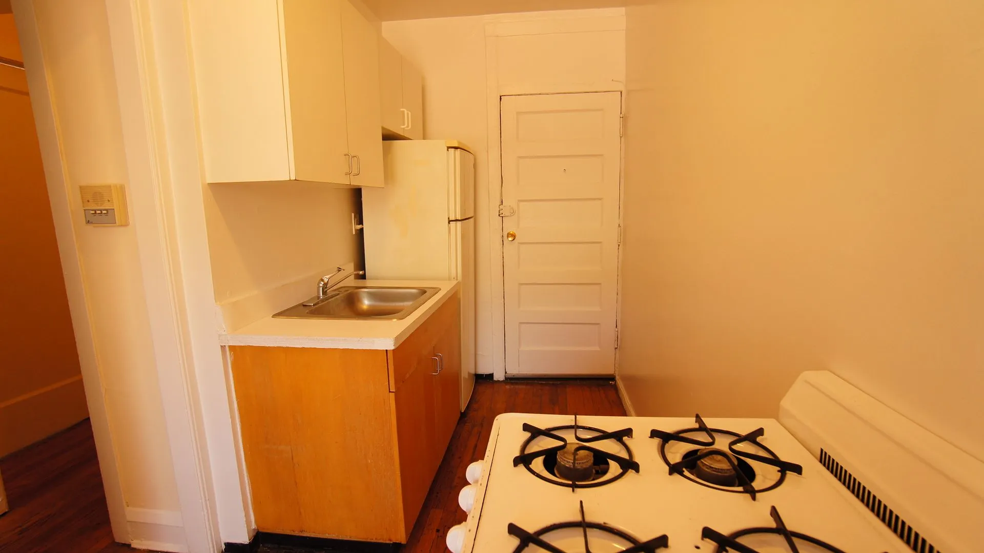 3302 W Schubert Ave, ,  60647, USA 60647-unit#2E-Chicago-IL