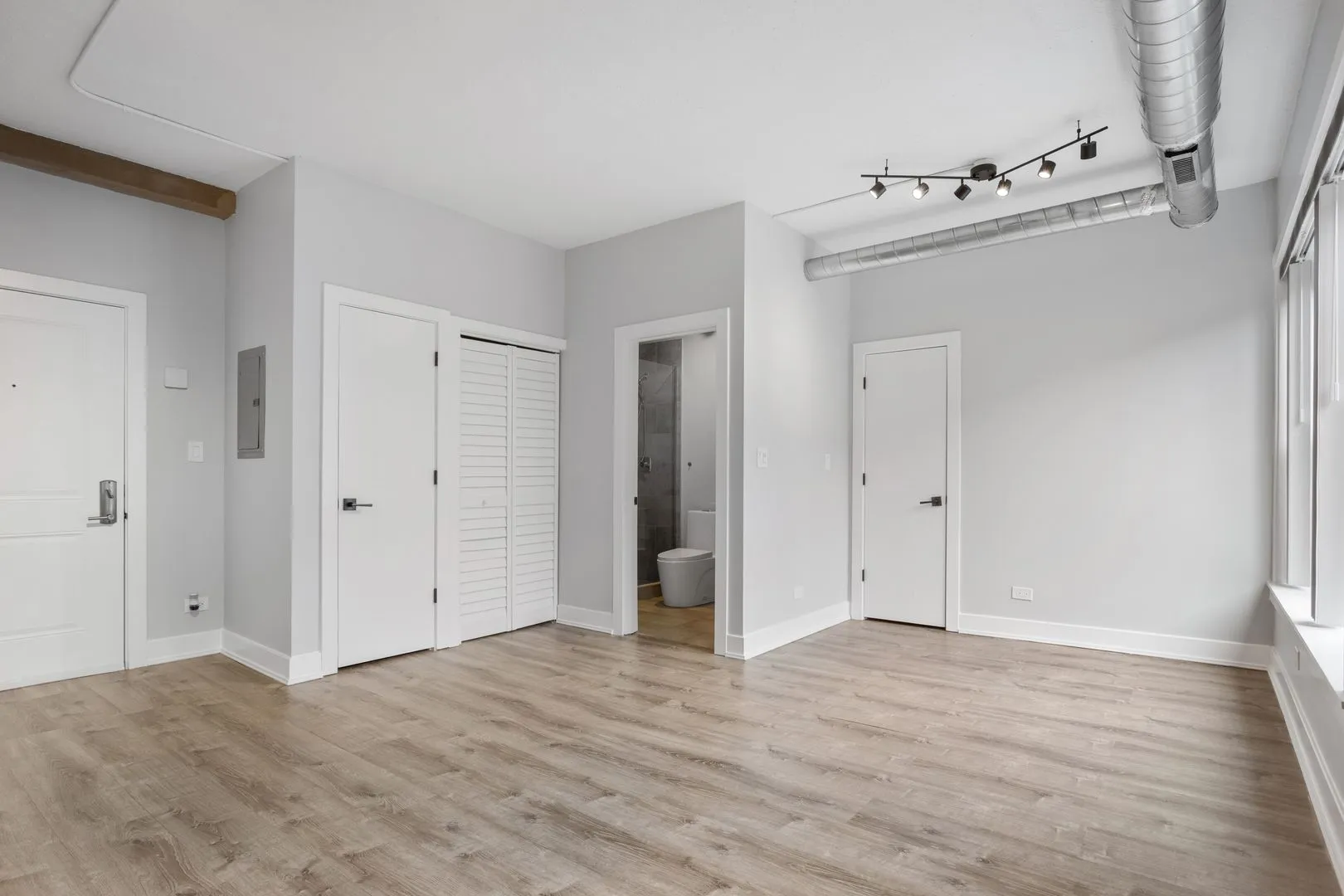 7645 N Sheridan Rd, ,  60626, USA 60626-unit#305-Chicago-IL