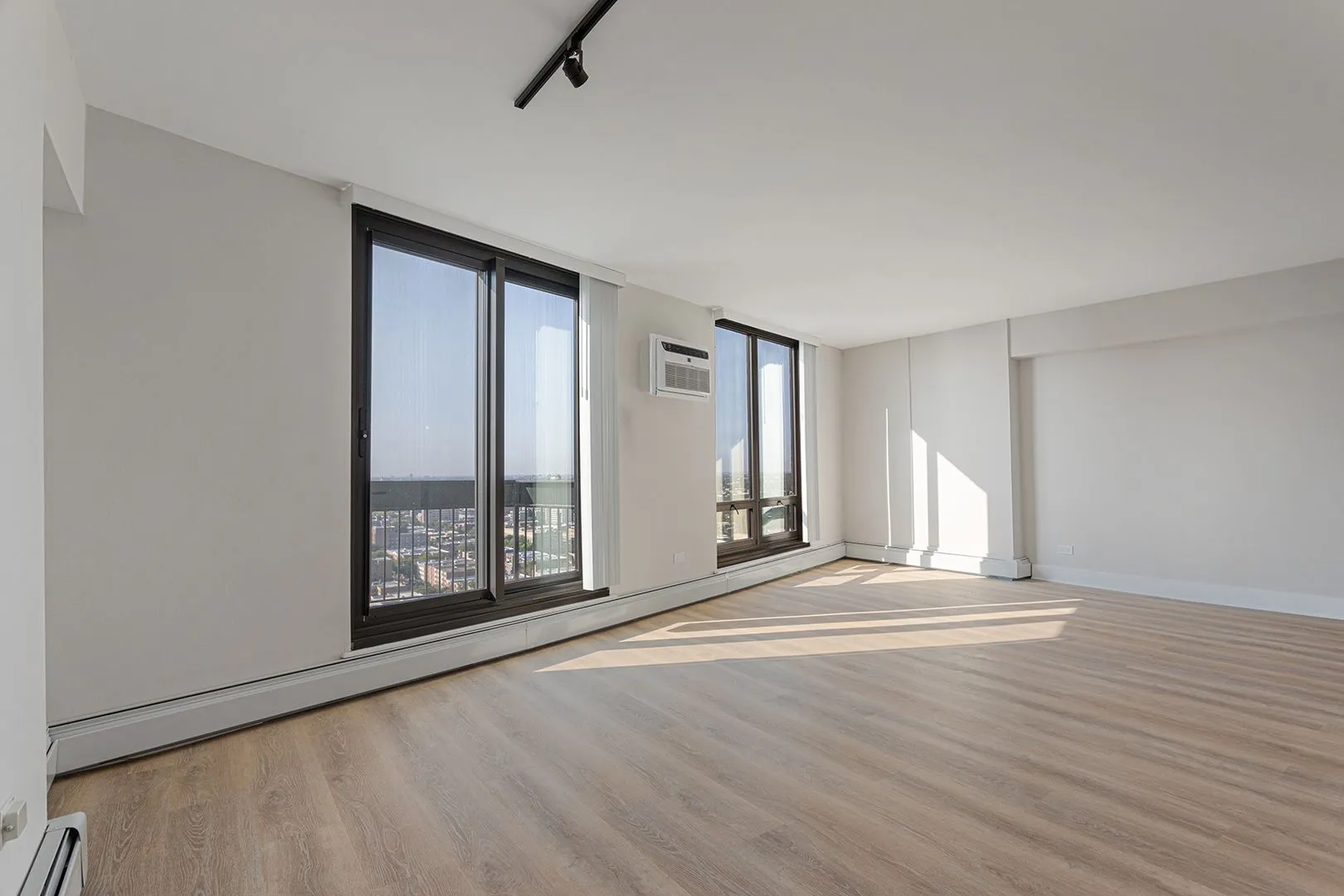 6166 N Sheridan Rd, , 60660, USA 60660-unit#26H-Chicago-IL