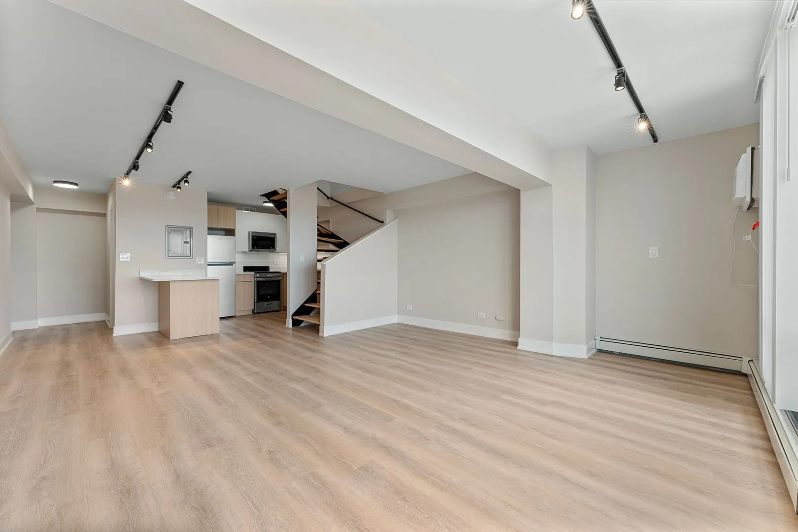 6166 N Sheridan Rd, ,  60660, USA 60660-unit#2A-Chicago-IL