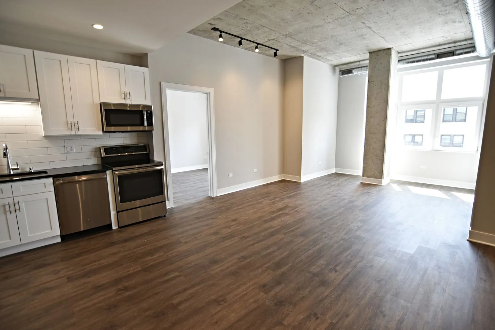 N Broadway, , , USA IL-unit#3833-405-Chicago-IL