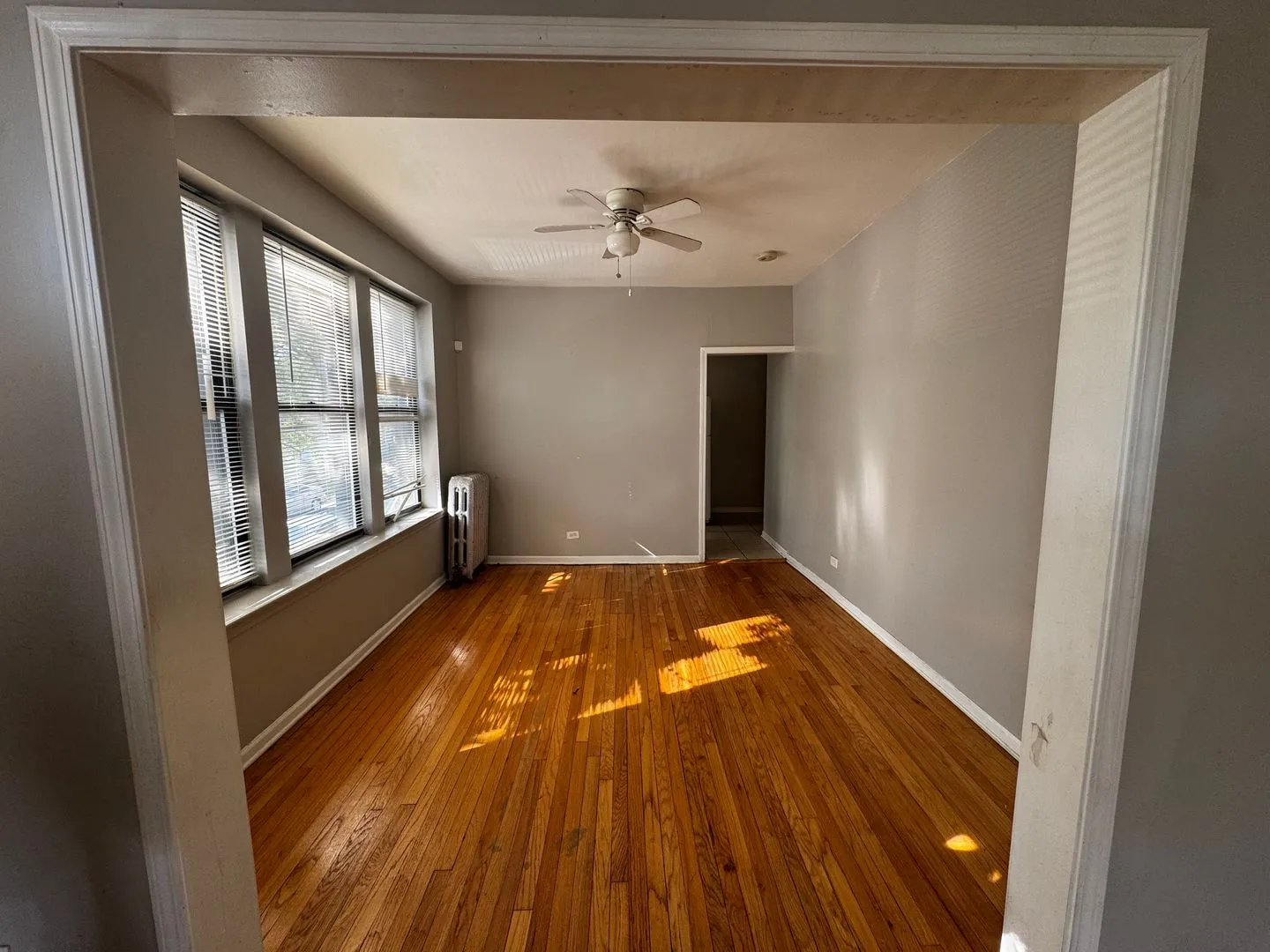 7658 S Marquette Ave, , 60649, USA 60649-unit#2-Chicago-IL