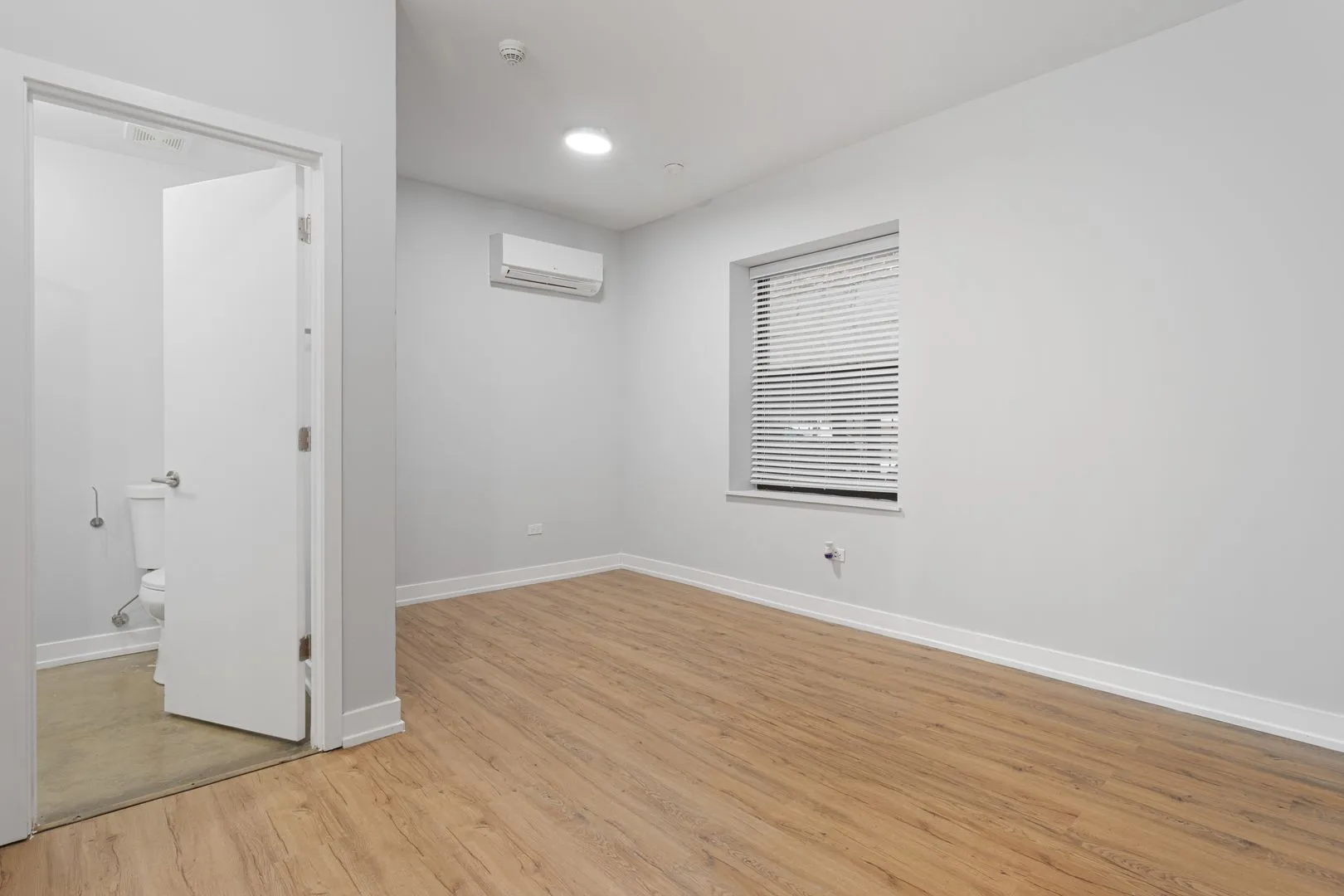 6019 N Winthrop Ave, ,  60660, USA 60660-unit#104-Chicago-IL