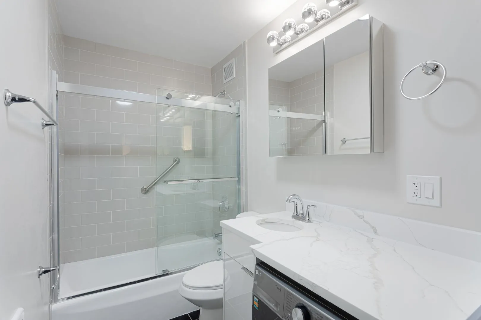 6166 N Sheridan Rd, , 60660, USA 60660-unit#20K-Chicago-IL