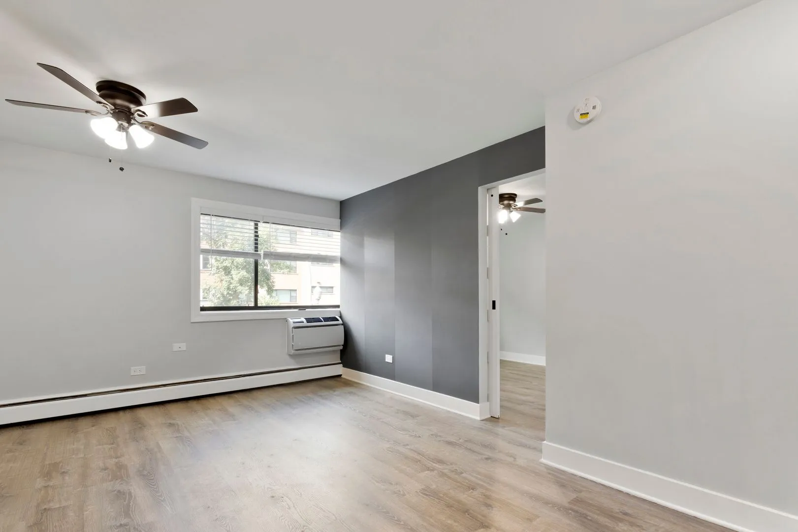 6001 N Kenmore Ave, ,  60660, USA 60660-unit#203-Chicago-IL